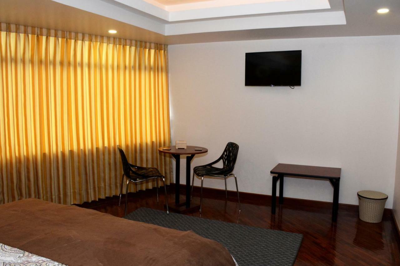 Los Angeles Stay Inn Quito Exterior foto