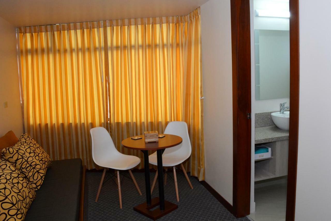 Los Angeles Stay Inn Quito Exterior foto